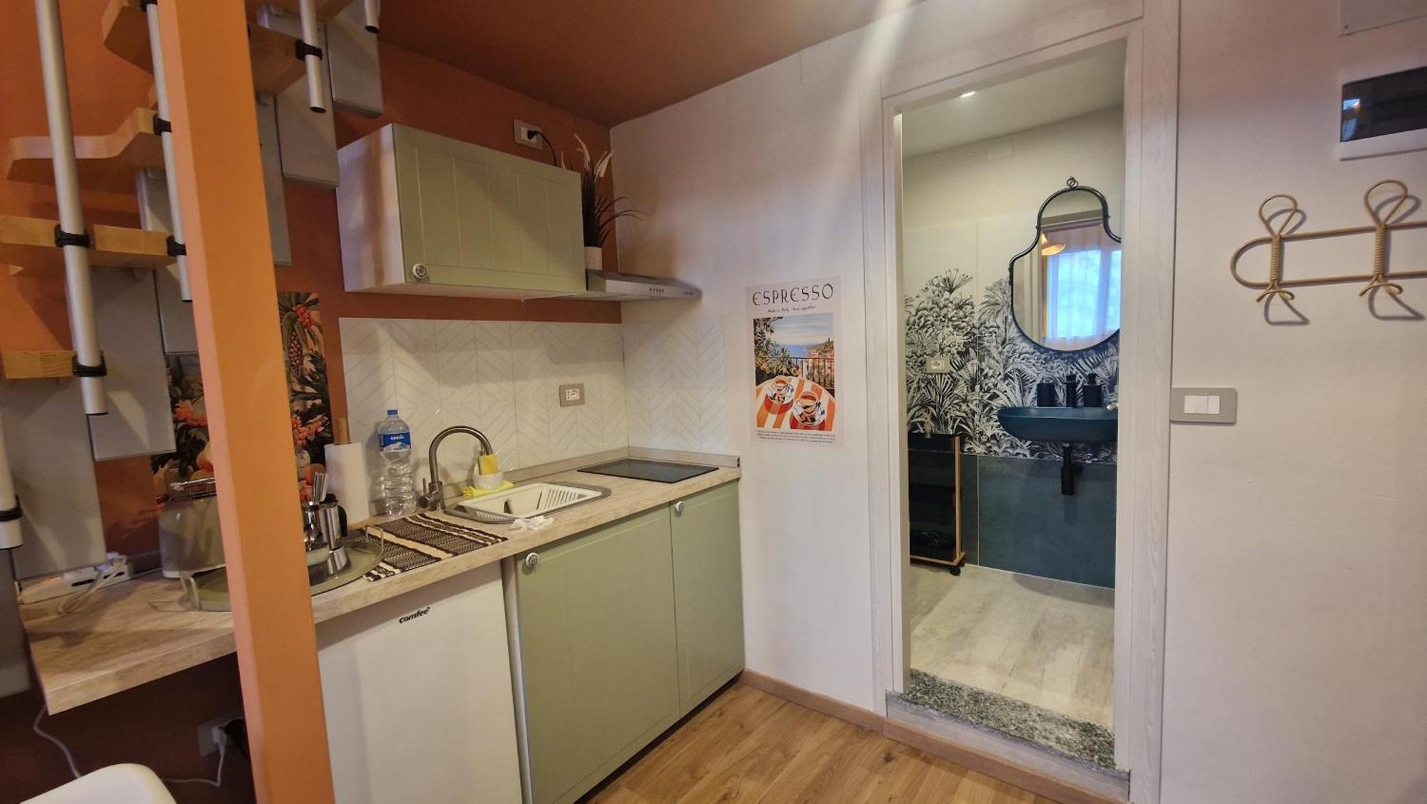 Appartamento Mediterraneo Loft - Fabrique - Santa Giulia Hockey Arena - 20 Minutes From Duomo *